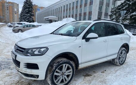 Volkswagen Touareg III, 2012 год, 2 090 000 рублей, 4 фотография