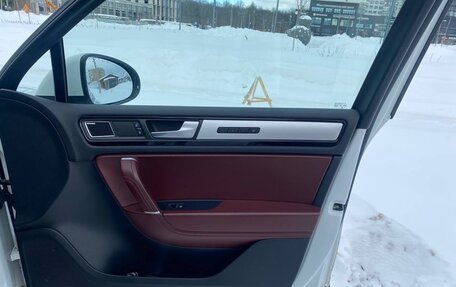 Volkswagen Touareg III, 2012 год, 2 090 000 рублей, 12 фотография