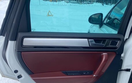 Volkswagen Touareg III, 2012 год, 2 090 000 рублей, 14 фотография