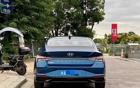 Hyundai Elantra, 2021 год, 1 100 000 рублей, 2 фотография