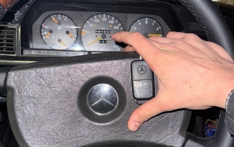 Mercedes-Benz 190 (W201), 1985 год, 249 000 рублей, 15 фотография