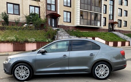 Volkswagen Jetta VI, 2013 год, 990 000 рублей, 3 фотография