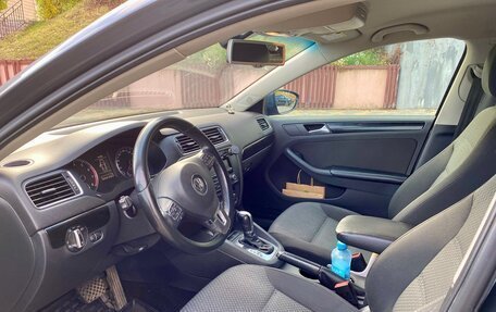 Volkswagen Jetta VI, 2013 год, 990 000 рублей, 8 фотография