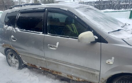 KIA Carens I (RS), 2002 год, 180 000 рублей, 2 фотография