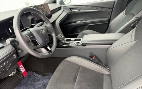 Toyota Camry, 2025 год, 4 270 000 рублей, 4 фотография