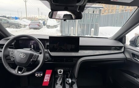 Toyota Camry, 2025 год, 4 270 000 рублей, 3 фотография