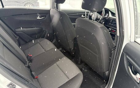 KIA Rio IV, 2022 год, 1 890 000 рублей, 15 фотография