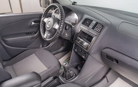 Volkswagen Polo VI (EU Market), 2011 год, 799 000 рублей, 12 фотография