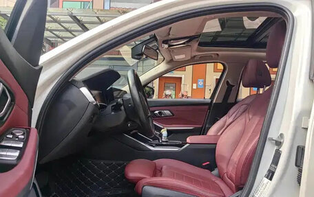 BMW 3 серия, 2021 год, 1 949 000 рублей, 9 фотография