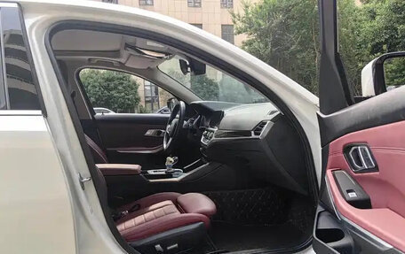 BMW 3 серия, 2021 год, 1 949 000 рублей, 15 фотография