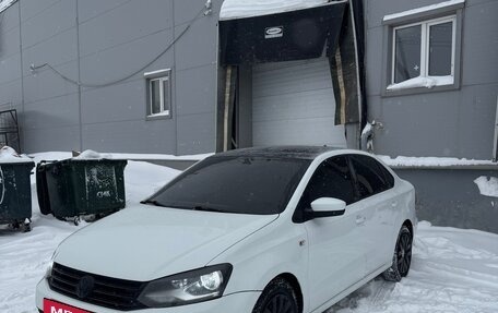 Volkswagen Polo VI (EU Market), 2017 год, 1 050 000 рублей, 3 фотография