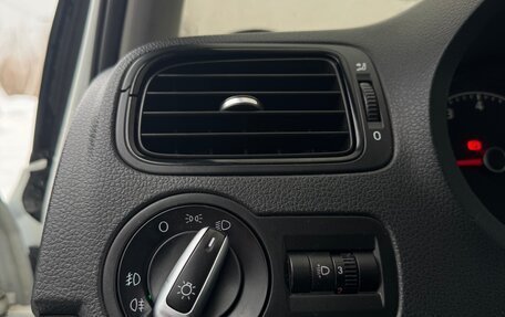 Volkswagen Polo VI (EU Market), 2017 год, 1 050 000 рублей, 33 фотография