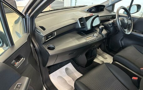 Honda Freed I, 2010 год, 1 149 999 рублей, 12 фотография