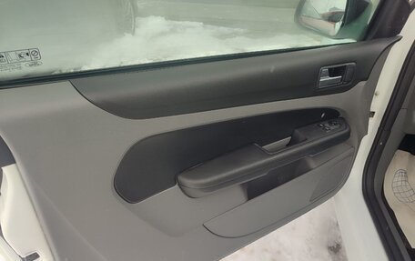 Ford Focus II рестайлинг, 2008 год, 550 000 рублей, 11 фотография