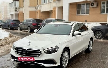 Mercedes-Benz E-Класс, 2023 год, 7 500 000 рублей, 2 фотография