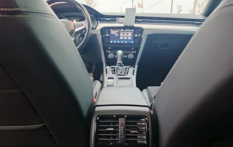 Volkswagen Passat B8 рестайлинг, 2020 год, 2 590 000 рублей, 16 фотография