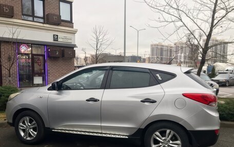 Hyundai ix35 I рестайлинг, 2010 год, 1 065 000 рублей, 4 фотография