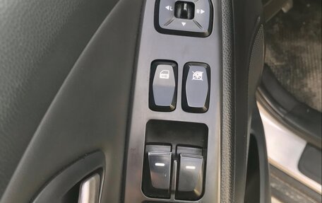 Hyundai ix35 I рестайлинг, 2010 год, 1 065 000 рублей, 11 фотография