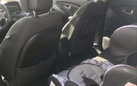 Hyundai ix35 I рестайлинг, 2010 год, 1 065 000 рублей, 10 фотография