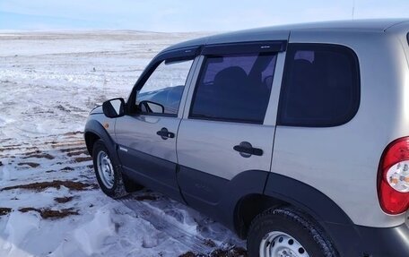 Chevrolet Niva I рестайлинг, 2009 год, 550 000 рублей, 17 фотография