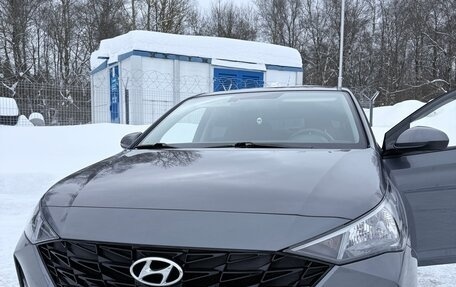 Hyundai Solaris II рестайлинг, 2021 год, 1 750 000 рублей, 25 фотография