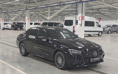 Mercedes-Benz E-Класс, 2020 год, 4 700 000 рублей, 3 фотография