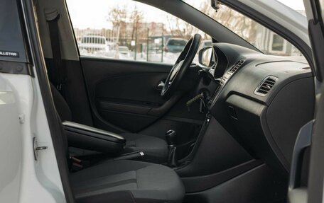 Volkswagen Polo VI (EU Market), 2016 год, 700 000 рублей, 19 фотография