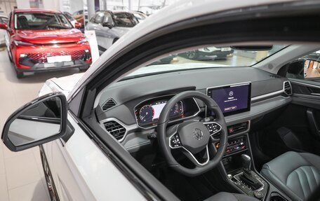 Volkswagen Tharu, 2023 год, 4 690 000 рублей, 7 фотография