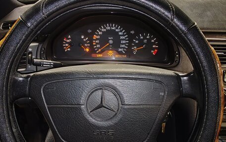 Mercedes-Benz E-Класс, 1996 год, 250 000 рублей, 5 фотография