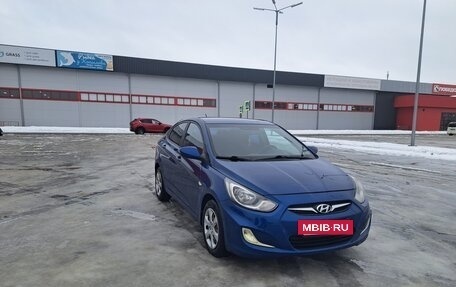 Hyundai Solaris II рестайлинг, 2011 год, 695 000 рублей, 2 фотография