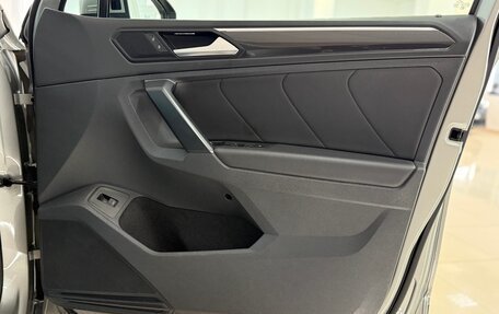 Volkswagen Tiguan II, 2019 год, 2 150 000 рублей, 31 фотография