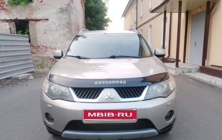 Mitsubishi Outlander III рестайлинг 3, 2007 год, 1 100 000 рублей, 1 фотография