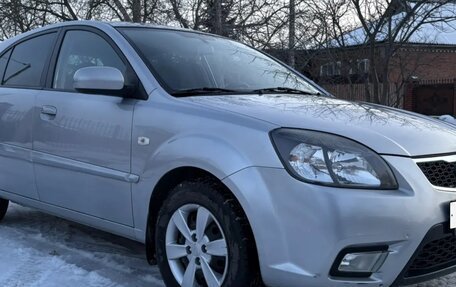 KIA Rio II, 2011 год, 750 000 рублей, 1 фотография