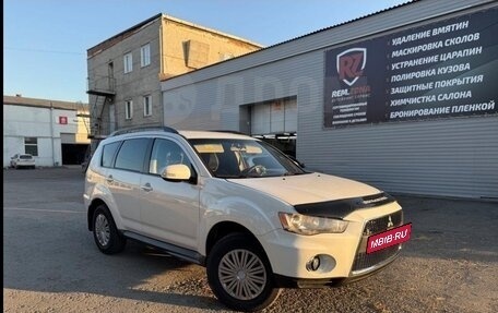 Mitsubishi Outlander III рестайлинг 3, 2011 год, 980 000 рублей, 10 фотография