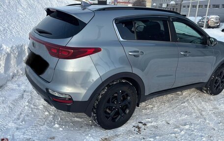 KIA Sportage IV рестайлинг, 2021 год, 2 850 000 рублей, 4 фотография