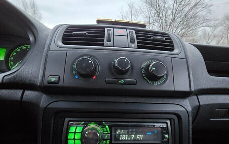 Skoda Fabia II, 2009 год, 410 000 рублей, 5 фотография