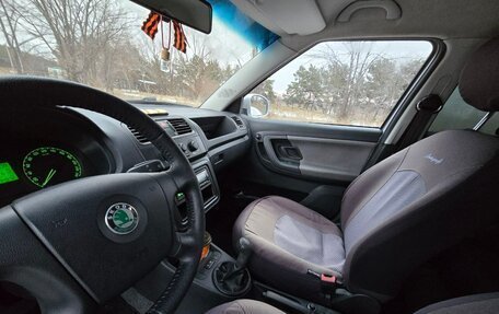 Skoda Fabia II, 2009 год, 410 000 рублей, 4 фотография