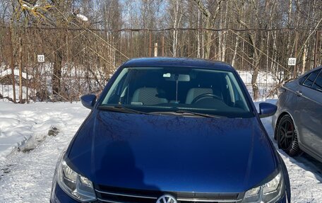 Volkswagen Polo VI (EU Market), 2019 год, 1 500 000 рублей, 2 фотография