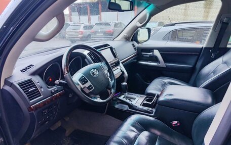 Toyota Land Cruiser 200, 2012 год, 13 фотография