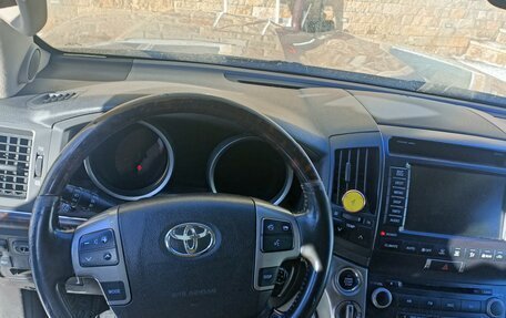 Toyota Land Cruiser 200, 2008 год, 3 100 000 рублей, 12 фотография