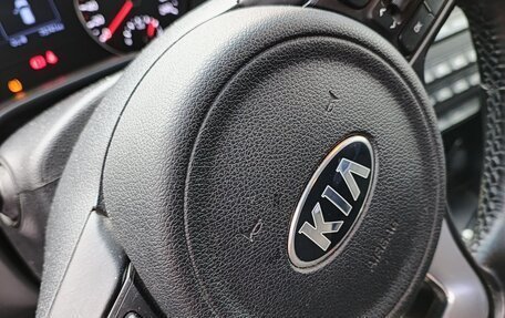 KIA Sportage IV рестайлинг, 2018 год, 2 000 000 рублей, 2 фотография