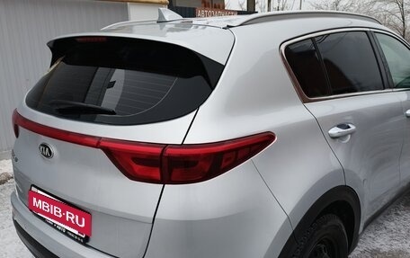 KIA Sportage IV рестайлинг, 2018 год, 2 000 000 рублей, 6 фотография