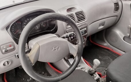 Hyundai Accent II, 2004 год, 275 000 рублей, 6 фотография