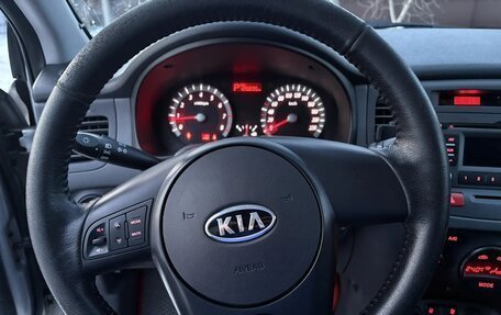KIA Rio II, 2011 год, 750 000 рублей, 11 фотография