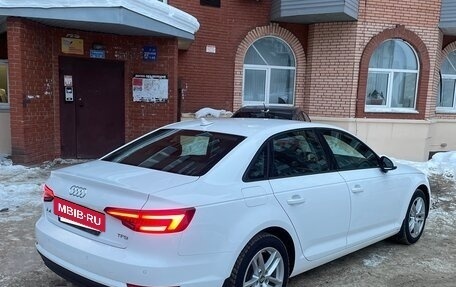 Audi A4, 2018 год, 1 750 000 рублей, 8 фотография