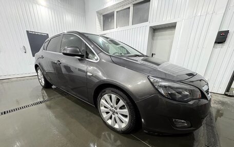 Opel Astra J, 2010 год, 800 000 рублей, 6 фотография