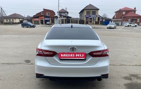 Toyota Camry, 2021 год, 3 250 000 рублей, 6 фотография