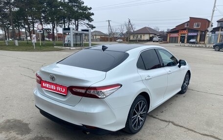 Toyota Camry, 2021 год, 3 250 000 рублей, 5 фотография