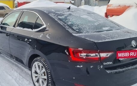 Skoda Superb III рестайлинг, 2015 год, 1 269 000 рублей, 3 фотография