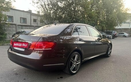 Mercedes-Benz E-Класс, 2013 год, 2 100 000 рублей, 3 фотография